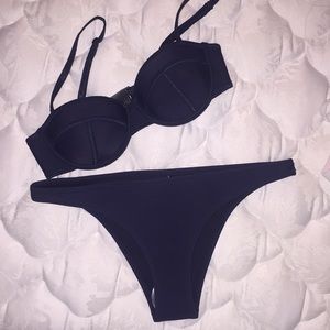 Black Triangl Bikini